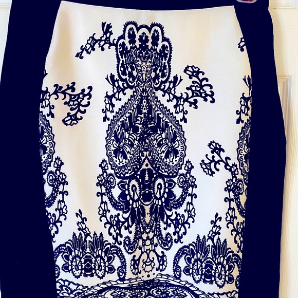 🖤MARIO SERRANI🖤 Italy black and white skirt in size 10. - Picture 2 of 6